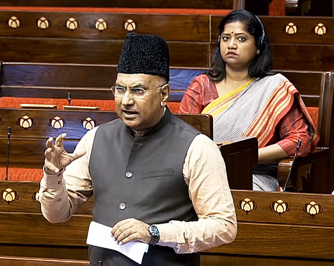 लोकसभा और राज्यसभा में दिग्गज नेताओं की 20 अग्रेसिव तस्वीर, देखें कौन-कौन खो बैठा आपा?