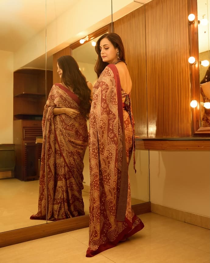 'ऑपरेशन सफेद सागर' की दीया मिर्जा ने साड़ी में फ्लॉन्ट किया संस्कार, 8 Photos में देखें खूबसूरती