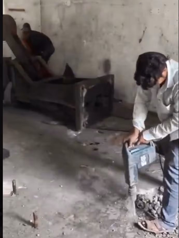 ऑस्ट्रेलिया नहीं, 12 फीट नीचे दफन था पति! गुजरात का 'दृश्यम' जैसा हत्याकांड, देखें 9 भयावह तस्वीरें