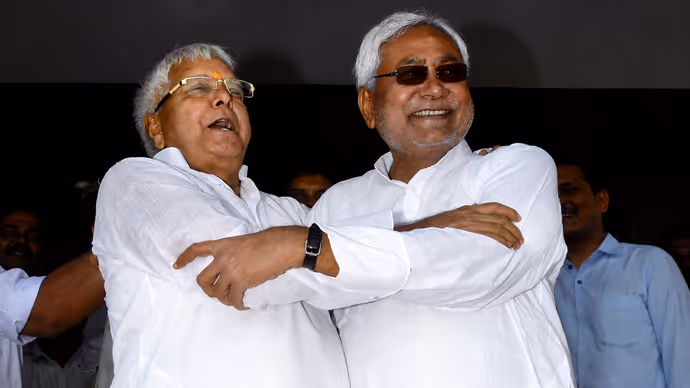 किस्मत से मिलते हैं ऐसे दोस्त : 5 तस्वीरों में देखिए और जानिए कौन हैं मोदी से अमिताभ तक का Best Friend