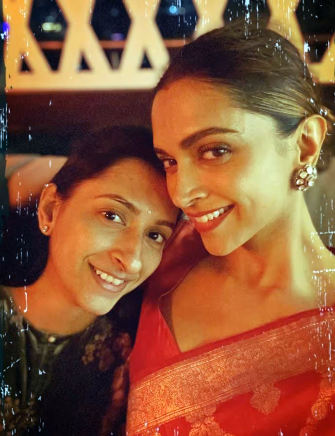 Sisters Day 2026: कोई गोल्फर, कोई आर्मी ऑफिसर, क्या करती हैं इन 10 हीरोइनों की ख़ूबसूरत बहनें