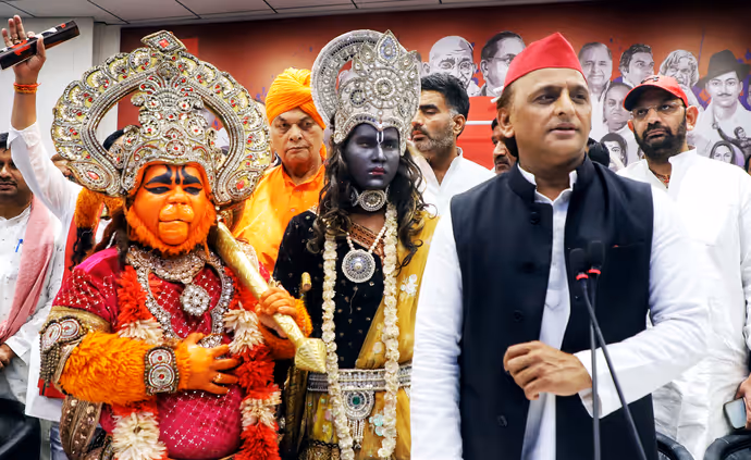 बदले-बदले से नजर आए अखिलेश यादव, सनातनी प्रतीकों संग सपा प्रमुख की 6 खास तस्वीरें