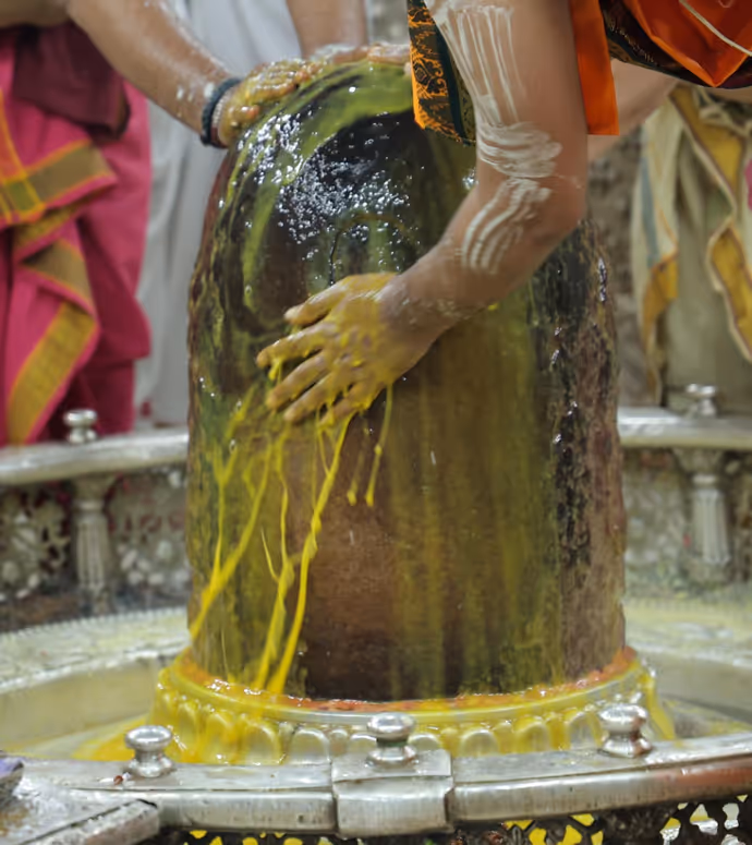 सावन के पहले सोमवार पर बाबा महाकाल का दिव्य श्रृंगार, 10 तस्वीरों में करें दर्शन