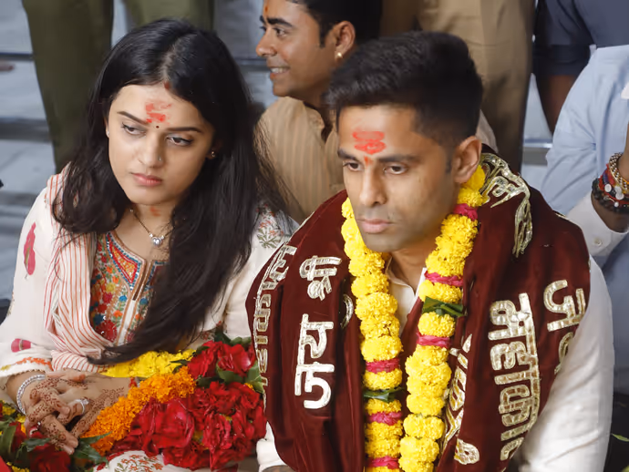 बाबा महाकाल के दरबार में हाजिरी लगा चुके हैं ये 9 भारतीय क्रिकेटर्स, देखें पूरी लिस्ट