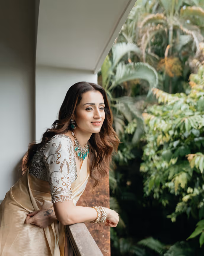 कितनी अमीर हैं तृषा कृष्णन? 10 PHOTO में नेटवर्थ, फीस पढ़ाई, करियर की पूरी कहानी