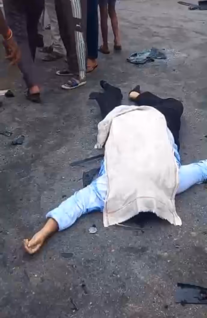 अतीक के घर एक और तबाही: भाई अली से मिलने निकला था अबान, और फिर...देखें 7 खौफनाक तस्वीरें