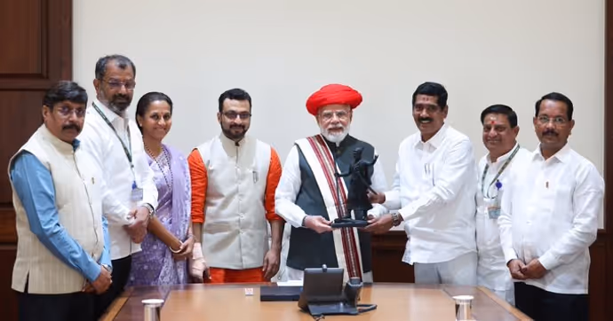 10 PHOTO: सुले की बेटी के रिसेप्शन में मोदी-पवार साथ, कुछ घंटे पहले हुई खास मुलाकात, क्या है सियासी संकेत?