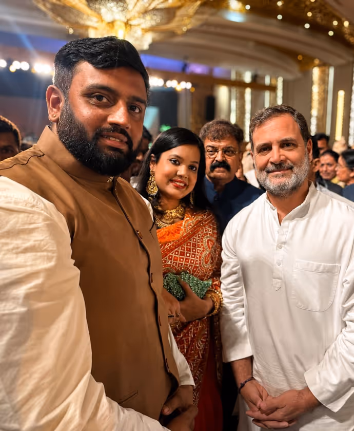 10 PHOTO: सुले की बेटी के रिसेप्शन में मोदी-पवार साथ, कुछ घंटे पहले हुई खास मुलाकात, क्या है सियासी संकेत?