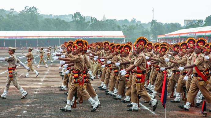 Independence Day Rehearsal: देशभर से आई रिहर्सल की 25 तस्वीर