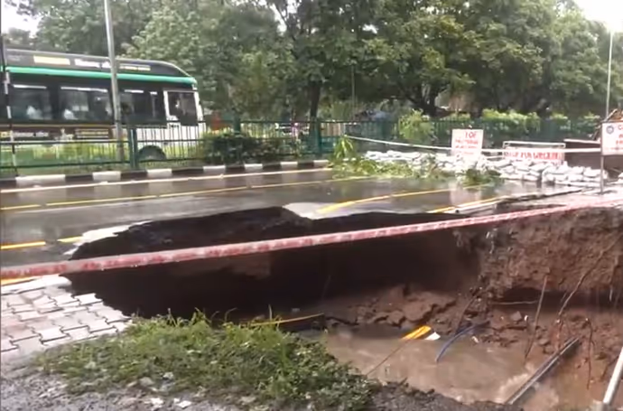 चंडीगढ़: ये है देश की सबसे प्लान्ड सिटी, 10 PHOTO में देखें सड़क की हालत