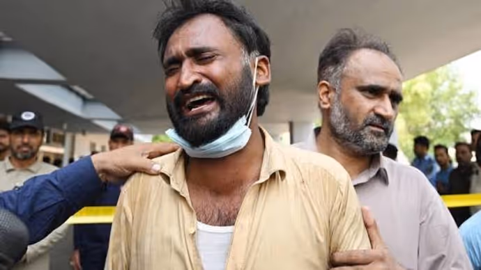 Pakistan Hospital Fire: PIMS में AC ब्लास्ट से तबाही, 15 नवजातों की मौत, 9 Photos में खौफनाक मंजर