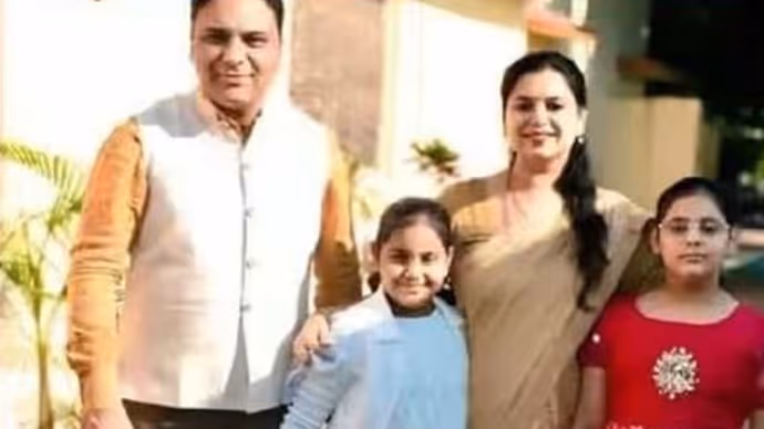 IAS से इस्तीफा देने वाली दिव्या मित्तल ने किया सबसे बड़ा खुलासा, टेंशन में कई नेता..बोलीं-डरूंगी नहीं