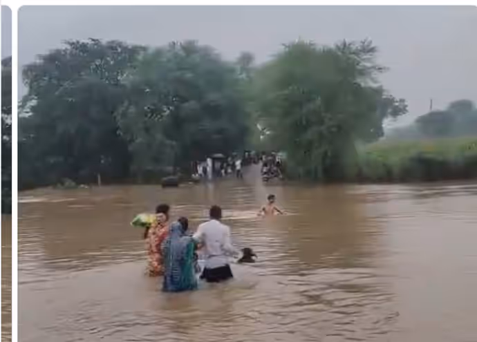 नेपाल के बाद चित्रकूट में बांध फूटा: 10 तस्वीरों में देखिए जलप्रलय से मची तबाही