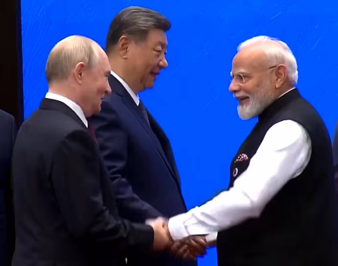 SCO Summit में शहबाज शरीफ पड़े अकेले! मोदी से नहीं हुई मुलाकात, 8 तस्वीरों ने खोला राज