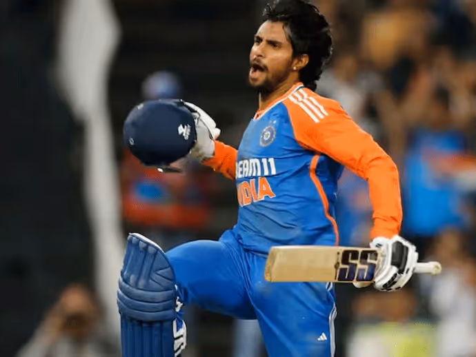 Youngest T20I Centurions: कम उम्र में शतक लगाने वाले दुनिया के 10 विस्फोटक बल्लेबाज