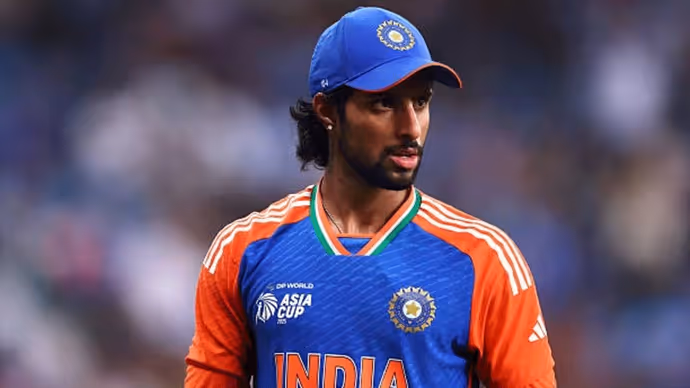 Youngest T20I Centurions: कम उम्र में शतक लगाने वाले दुनिया के 10 विस्फोटक बल्लेबाज