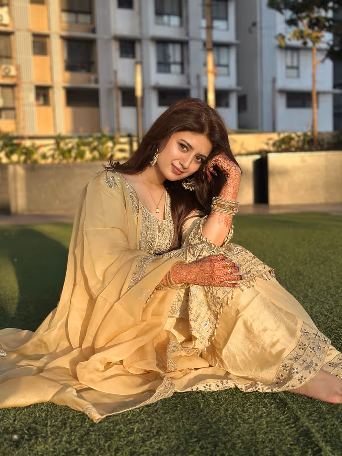 Bigg Boss 20 में कितनी फीमेल कंटेस्टेंट, 9 PHOTO के साथ जानिए किसकी कितनी उम्र?