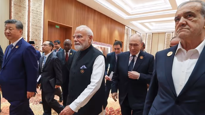 BRICS 2026: पहले दिन की 10 सबसे दमदार तस्वीरें, एक फ्रेम में दिखे मोदी-जिनपिंग-पुतिन
