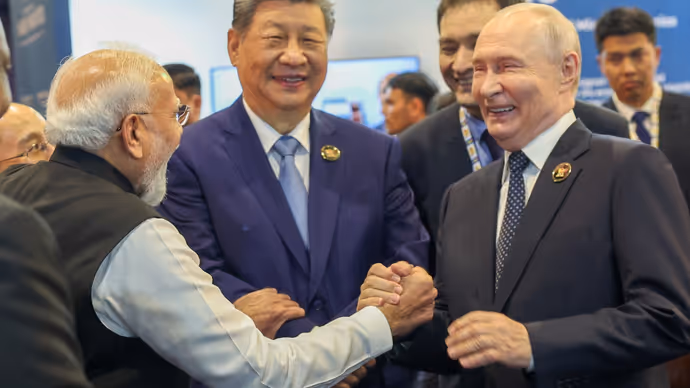 BRICS Summit 2026 Photos: मोदी, पुतिन और जिनपिंग की जुगलबंदी, देखें 10 अनदेखी तस्वीरें