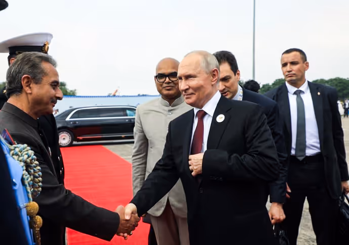 BRICS 2026: समिट के बाद दिल्ली से रवाना हुए पुतिन, देखें विदाई की 10 खास तस्वीरें