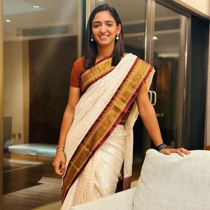 हरमनप्रीत कौर की साड़ी में 7 रेयर तस्वीरें देख कहेंगे- कमाल लग रही हैं कप्तान