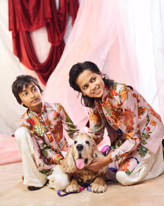जेनेलिया देशमुख के घर विराजे गणपति बप्पा, 6 तस्वीरों में दिखी परिवार की प्यारी बॉन्डिंग
