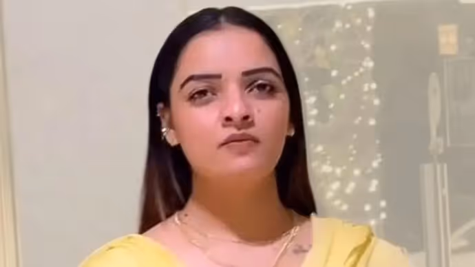 Punjabi Influencer 10 PHOTO: 1.46 लाख फॉलोअर्स वाली मंजीत कौर का आखिरी VIDEO आया सामने-क्या बोलीं?