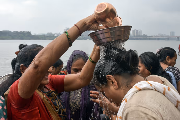 'ऋषि पंचमी' पर्व की 5 अद्भुत तस्वीरें: देखिए संगम के तट का अनोखा नजारा