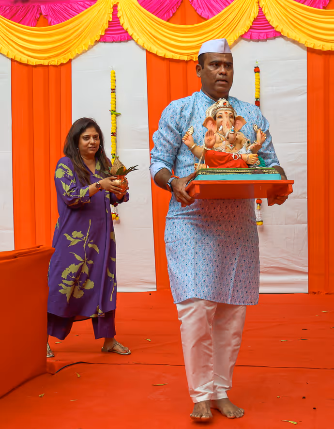 Ganesh Visarjan 2026: शिल्पा शेट्टी ने दूसरे ही दिन किया गणपति विसर्जन, 10 PHOTO में बप्पा की विदाई