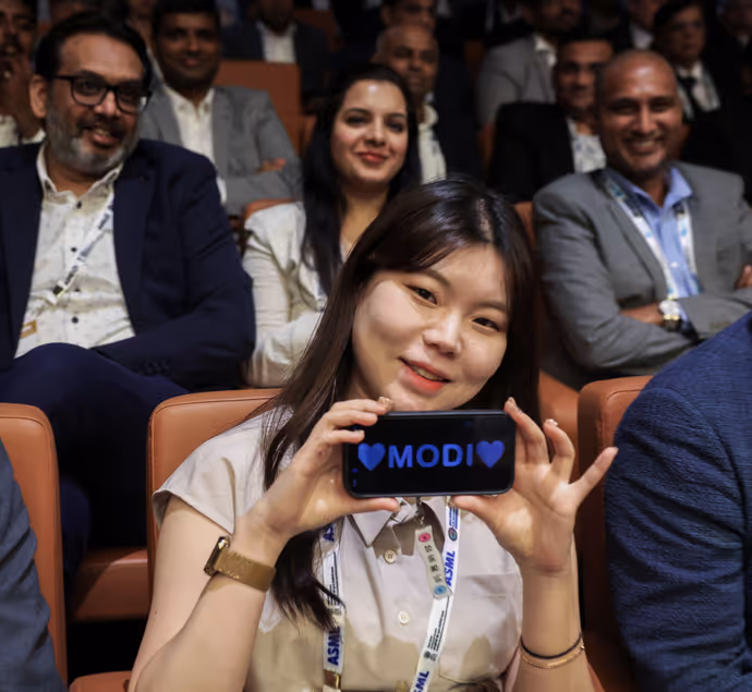 PM Modi के Birthday की सबसे खास PHOTOS, कैमरे में कैद किया स्पेशल डे का हर मूवमेंट