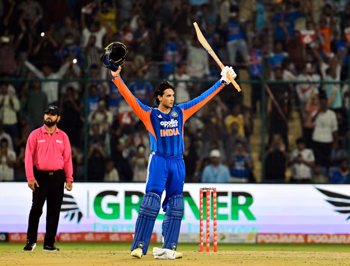 IND vs AFG: सेंचुरी ठोकने के बाद मैदान पर यूं नजर आया 'शर्माजी का बेटा' 10 PHOTO में अभिषेक का जश्न