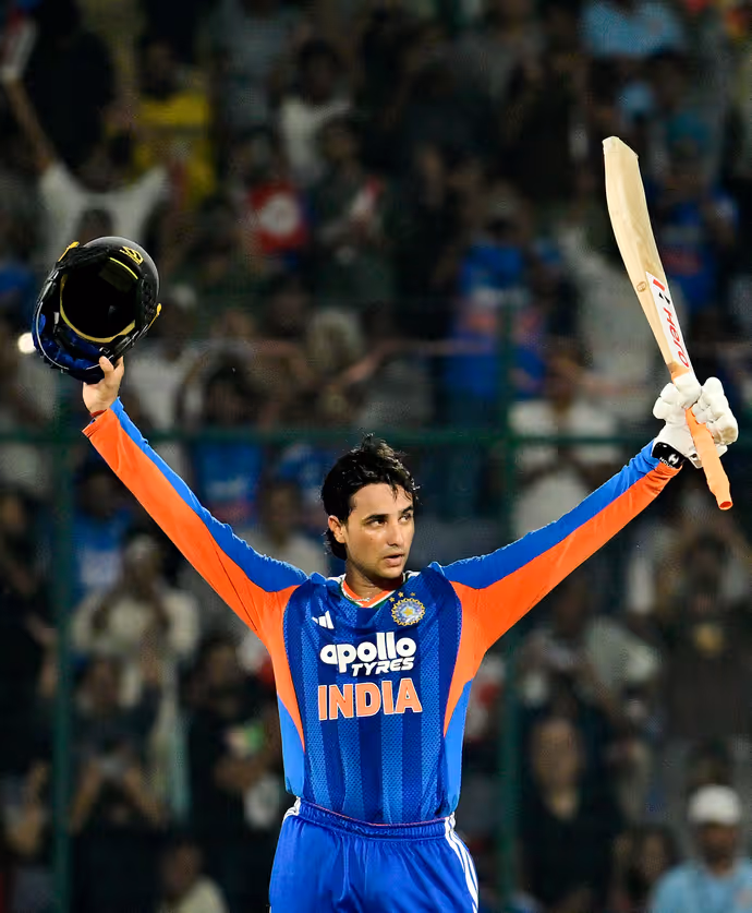 IND vs AFG: सेंचुरी ठोकने के बाद मैदान पर यूं नजर आया 'शर्माजी का बेटा' 10 PHOTO में अभिषेक का जश्न