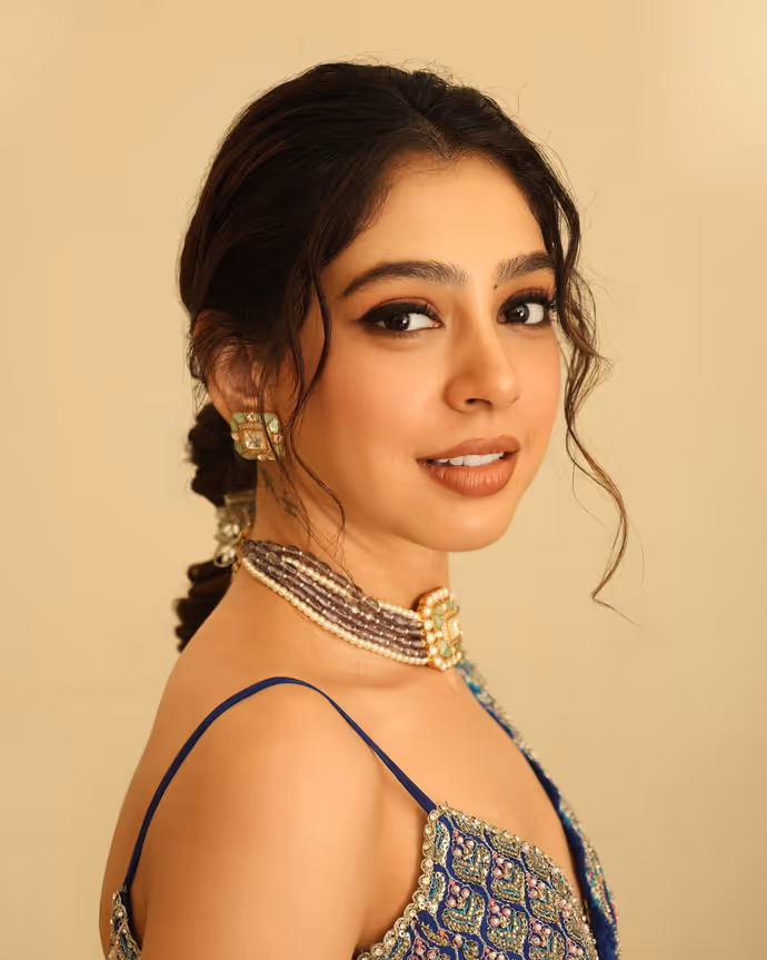 साड़ी में Niti Taylor का दिखा क्लासी अंदाज, 10 Photos पर अटकेंगी नजरें