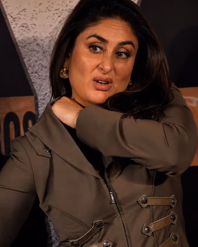 बेबो के 10 Weird Reactions, कभी क्यूट तो कभी दिखा Angry Mode-देखें PICS