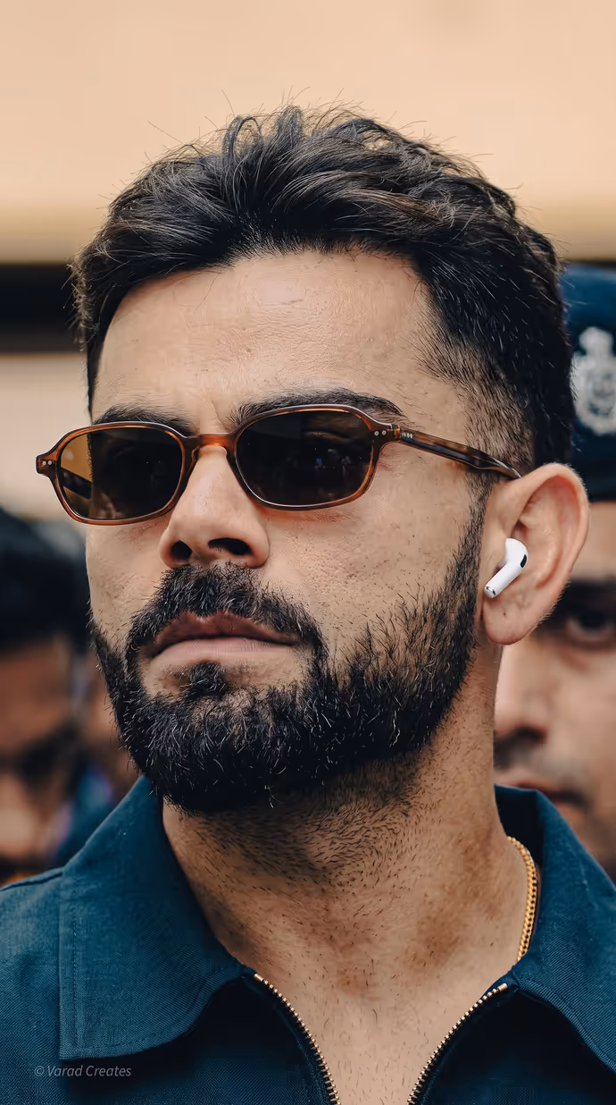 Virat Kohli New Look: केरल पहुंचते ही छाए विराट कोहली, ब्लैक लुक में लगे कूल डूड