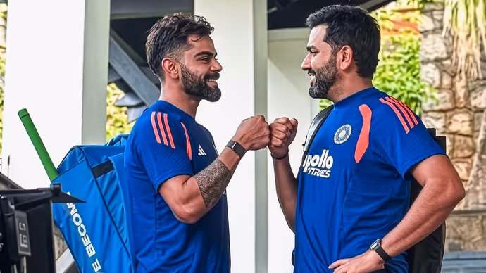 ऑन और ऑफ फील्ड रोहित-विराट की मस्ती, 8 तस्वीरों में देखें दोनों की शानदार जुगलबंदी