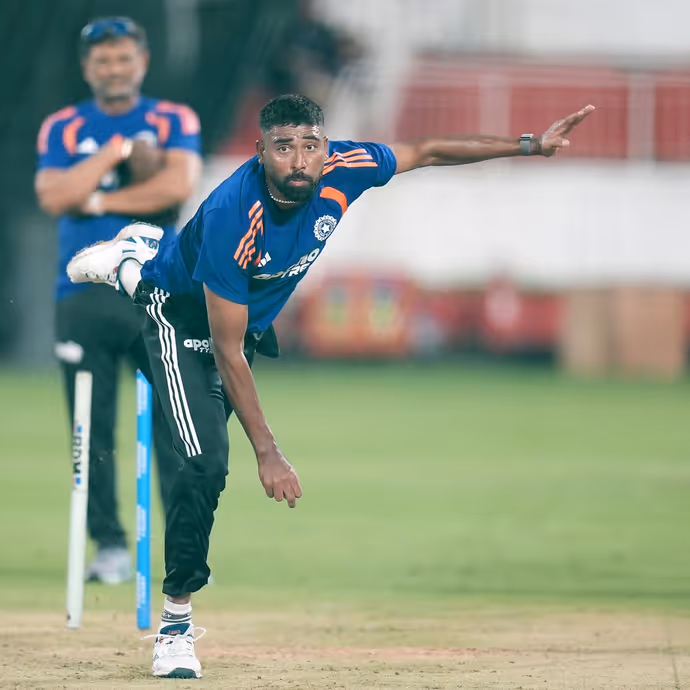 IND vs WI ODI: पहले वनडे से पहले नेट्स में जमकर पसीना बहा रहे टीम इंडिया के स्टार्स, देखें-12 PHOTOS