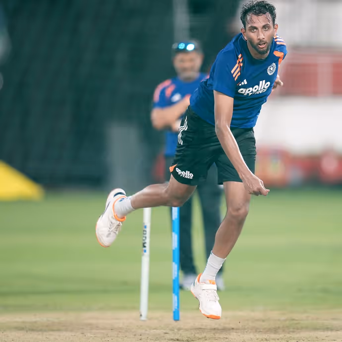 IND vs WI ODI: पहले वनडे से पहले नेट्स में जमकर पसीना बहा रहे टीम इंडिया के स्टार्स, देखें-12 PHOTOS