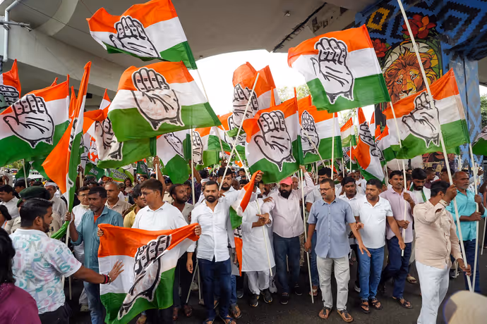 CEC ज्ञानेश कुमार के इस्तीफे-गिरफ्तारी को लेकर एक्शन में कांग्रेस, 15 PHOTO में विपक्ष का प्रोटेस्ट