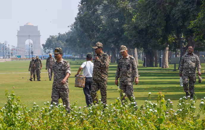 ‘कॉकरोच’ को रोकने के लिए कैसी है दिल्ली पुलिस की तैयारी? 10 तस्वीरों में देखें जंतर-मंतर का हाल