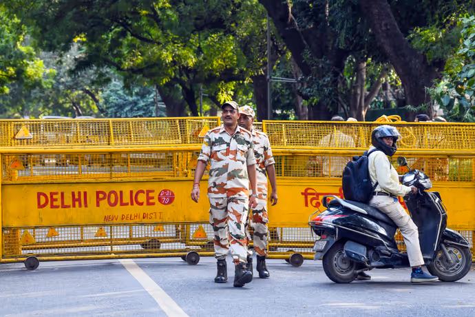‘कॉकरोच’ को रोकने के लिए कैसी है दिल्ली पुलिस की तैयारी? 10 तस्वीरों में देखें जंतर-मंतर का हाल