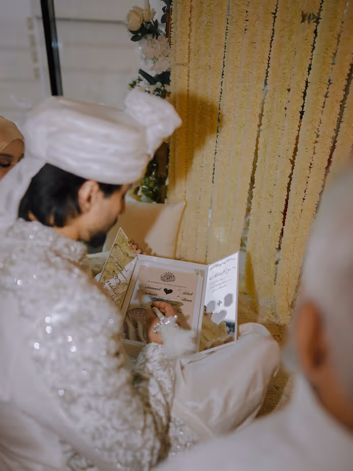मिस्टर फैसू ने मदीना में रचाया निकाह, बीवी संग रोमांटिक अंदाज में दिखे फैसल शेख, देखें 15 PHOTO