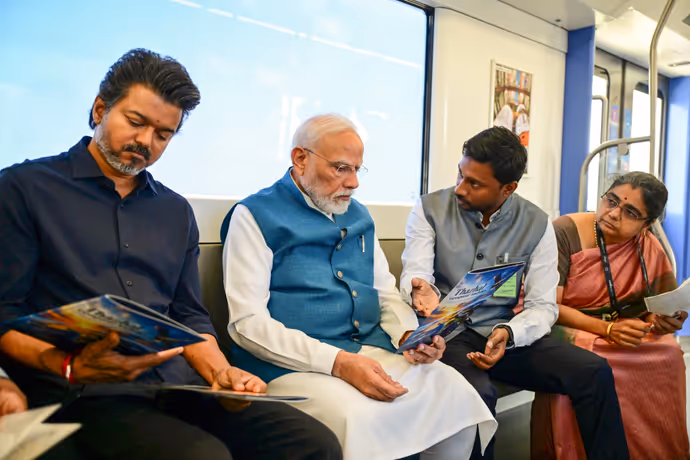 चेन्नई में PM मोदी के रोड शो की 7 खास तस्वीरें: तमिलनाडु की जनता ने यूं किया वेलकम