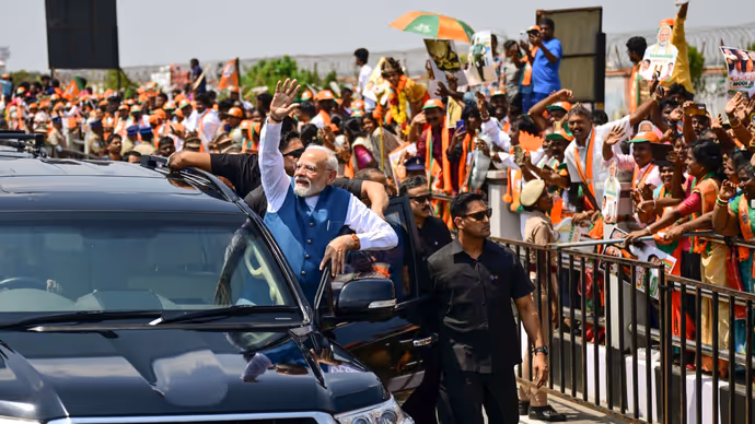 चेन्नई में PM मोदी के रोड शो की 7 खास तस्वीरें: तमिलनाडु की जनता ने यूं किया वेलकम