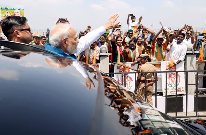 चेन्नई में PM मोदी के रोड शो की 7 खास तस्वीरें: तमिलनाडु की जनता ने यूं किया वेलकम