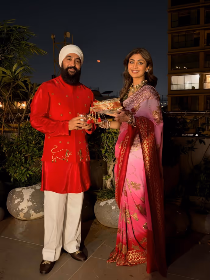 बॉलीवुड से TV तक सितारों ने मनाया करवा चौथ, शिल्पा शेट्टी से हिना खान तक की तस्वीरें वायरल