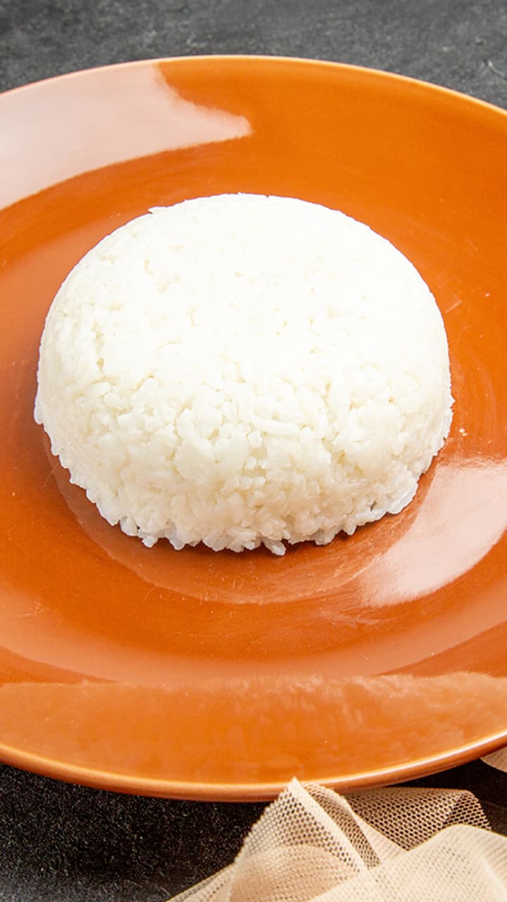 Sathee Rice भातात पाणी अधिक झालेय? या 6 टिप्सने चिकटपणा होईल दूर | Cooking Tips 6 ...