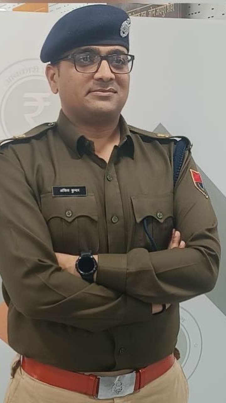 शौक पूरा करने के लिए इस अफसर ने छोड़ दी 2 लाख की सैलरी वाली सरकारी जॉब ...