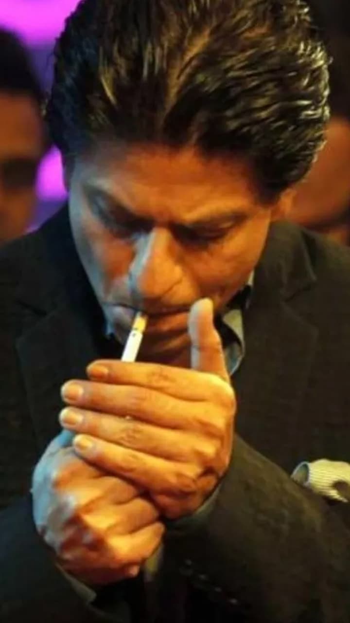 shahrukh khan cigarette brand हर दिन कितने रुपए की सिगरेट पी जाते थे SRK, किस ब्रांड का मारते थे कश? |  Which Brand Cigarette Shahrukh Khan Used To Smoke And How Much It Costed