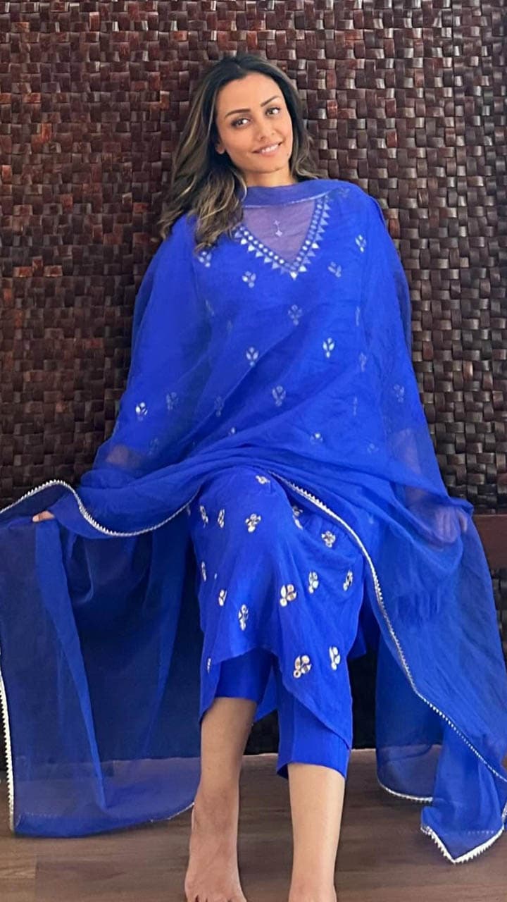ನಮ್ರತಾ ಶಿರೋಡ್ಕರ್ ಟ್ರೆಂಡಿ ಸೂಟ್‌ಗಳು: ಸ್ಟೈಲೀಷ್‌ ಆಗಿ ಕಾಣಲು ಬೆಸ್ಟ್ ಡಿಸೈನ್ಸ್ ...